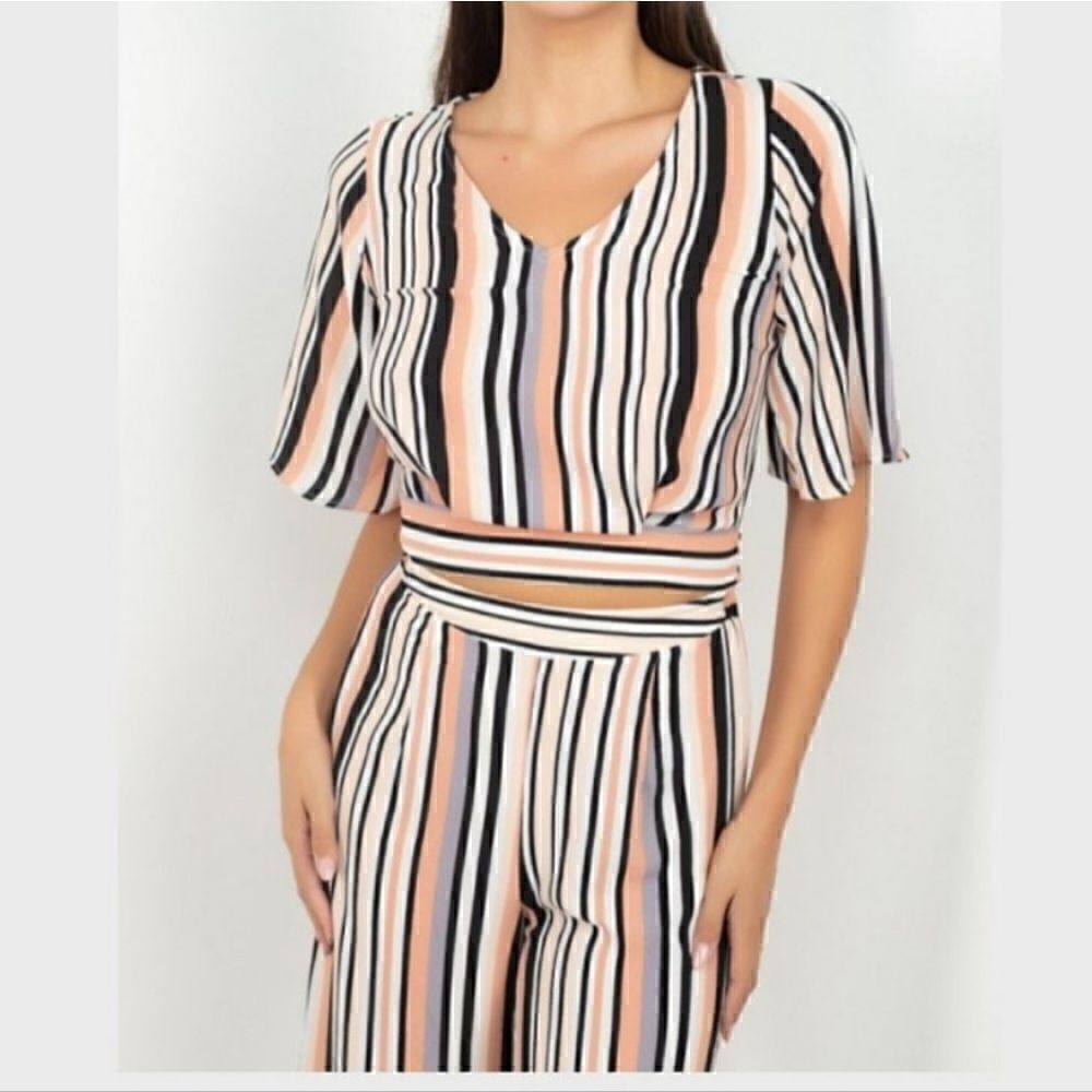 ♡♡♡ Matching Set sz L - Tied Back Crop Top w High Waist Crop Pant
